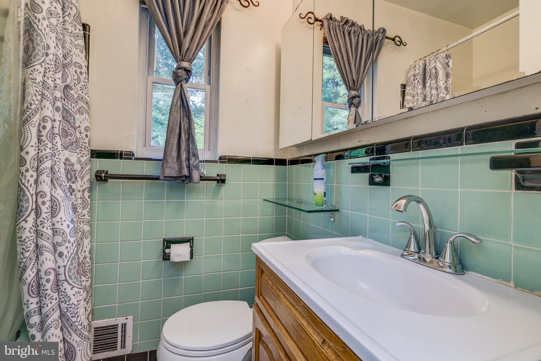 4058 Adams Drive Silver Spring, MD 20902 - Photo 27 of 48 Gallery Image 27