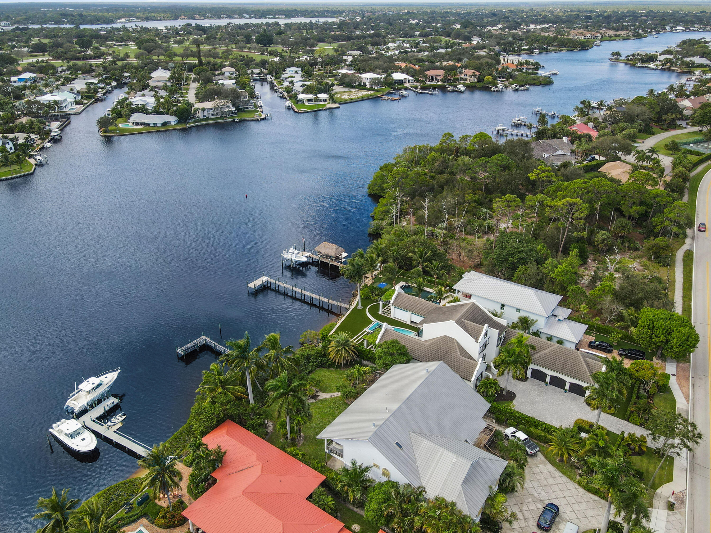 19697 North Riverside Drive Jupiter, FL 33469 - Photo 13 of 16 19697NRiversideDrAerials(14)