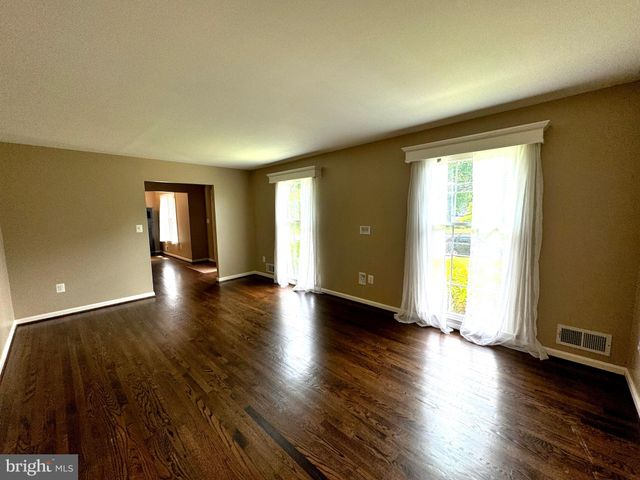 $685,000 | 4409 Bel Pre Road, Rockville, MD 20853