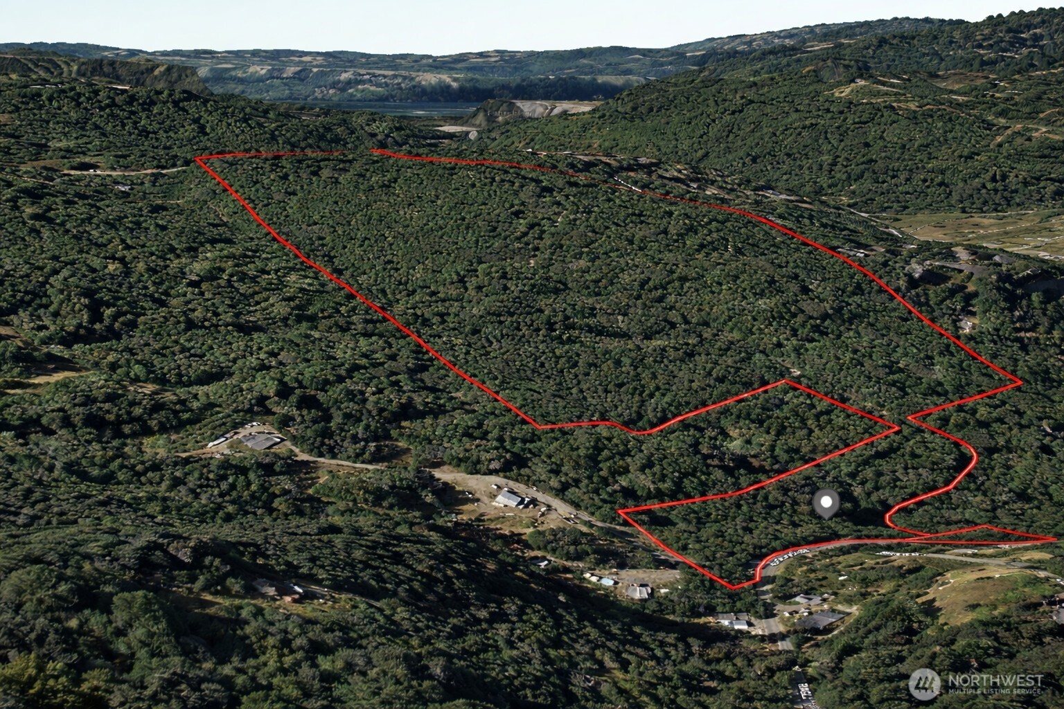 355 Ragland Road Longview, WA 98632 - Photo 8 of 24 an aerial view of a tennis court