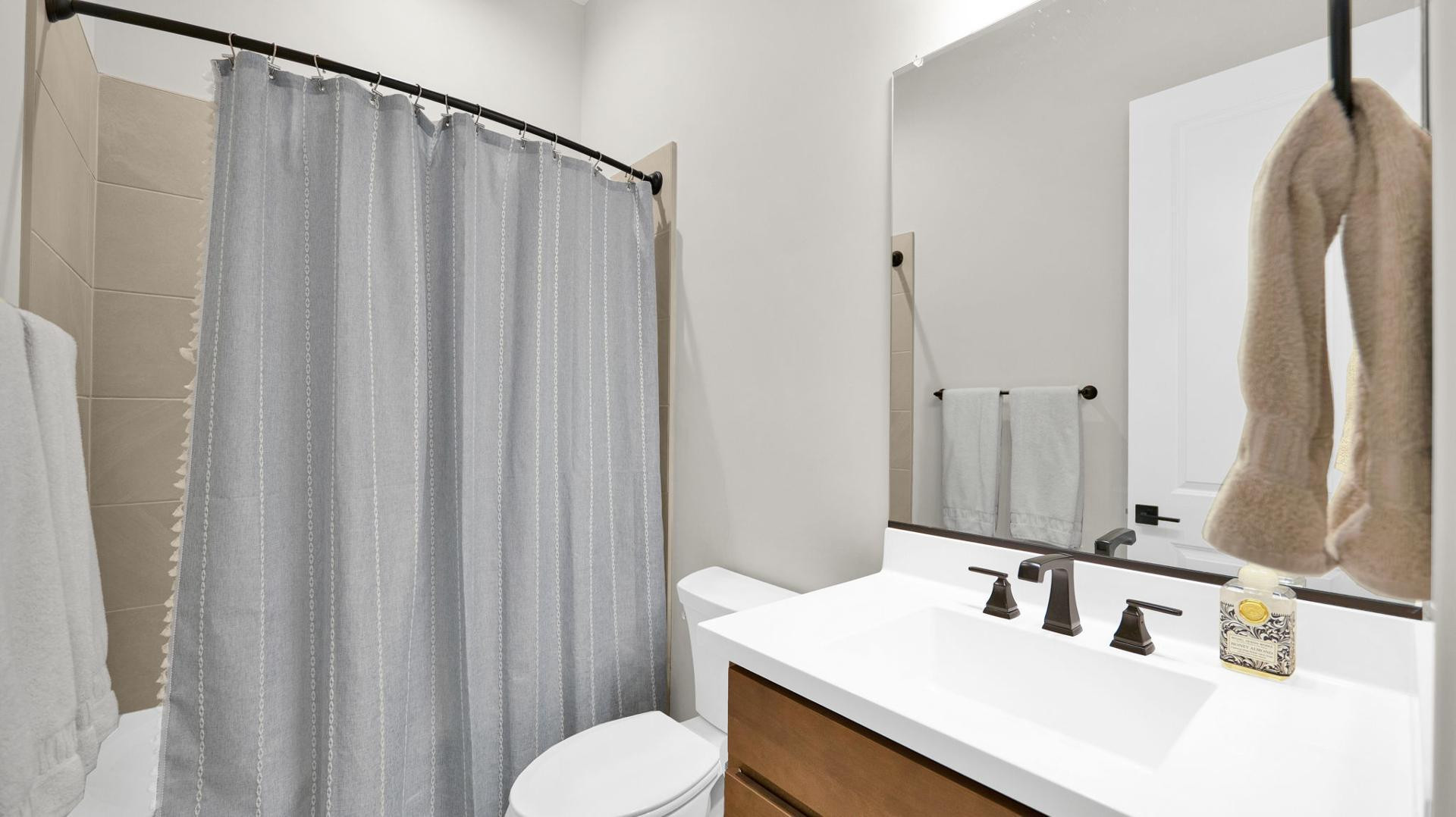 1932 West Rowel Road Phoenix, AZ 85085 - Photo 8 of 50 Photo #15