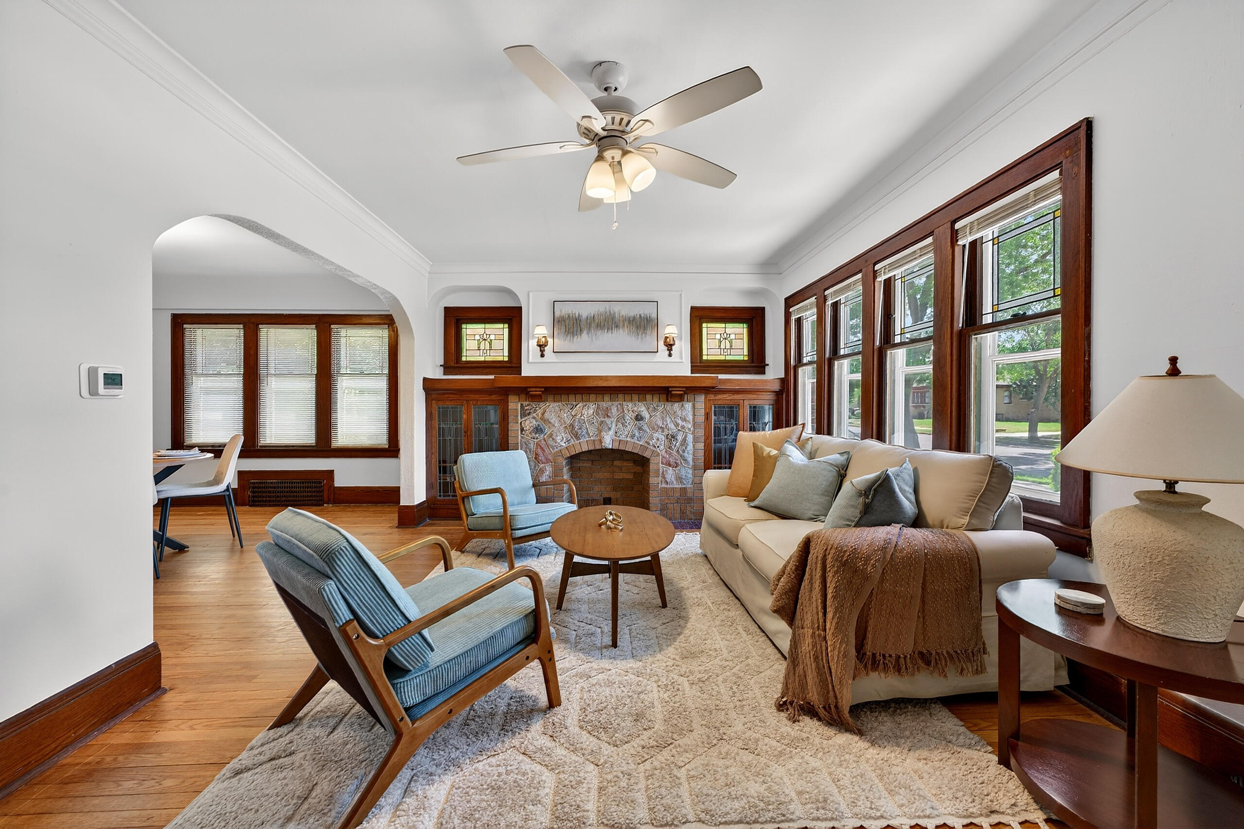 3056 North 55th Street Milwaukee, WI 53210 - Photo 6 of 26 Living Room