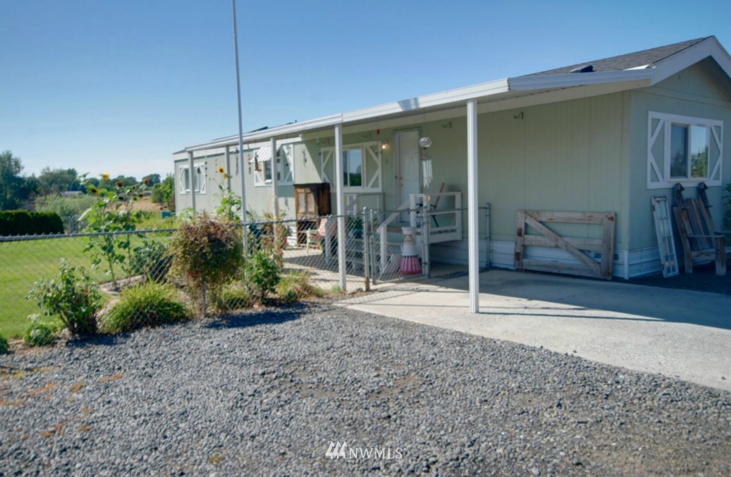 4680 Rd K Northeast, Unit 3 Moses Lake, WA 98837 - Photo 6 of 25 Gallery Image 6