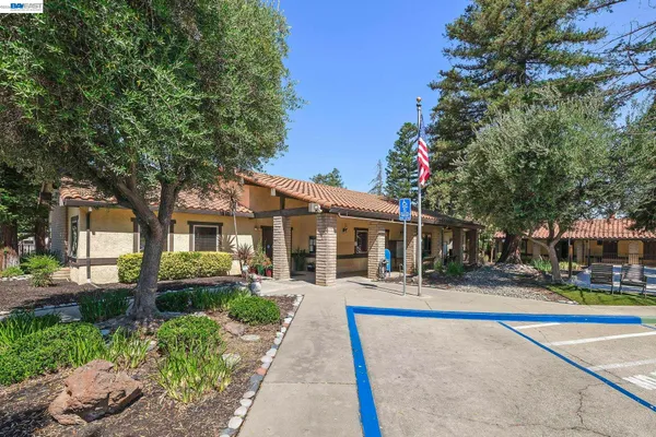 $245,000 | 3231 Vineyard Avenue, Unit 94, Pleasanton, CA 94566