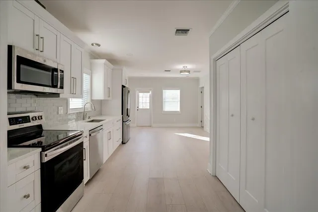 $4,100 | 320 Northwest 6th Avenue, Delray Beach, FL 33444