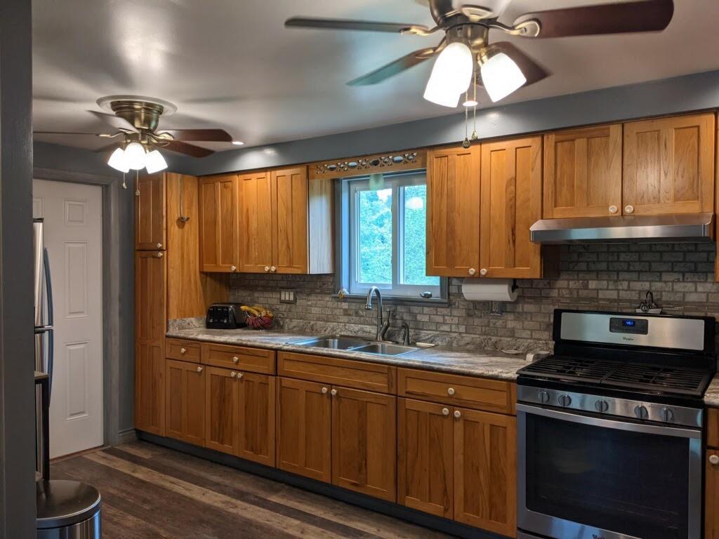 298 Ross Road Eighty Four, PA 15330 - Photo 2 of 13