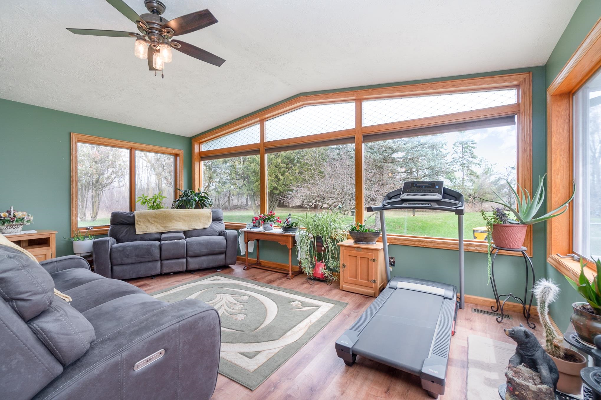 1794 North Mission Road Mount Pleasant, MI 48858 - Photo 17 of 40 1909769-16.JPG