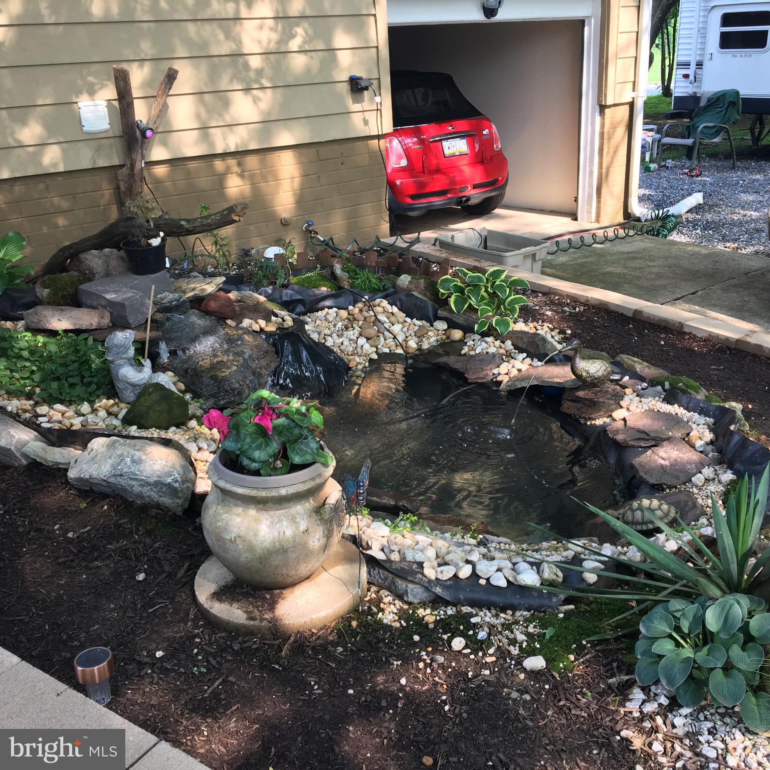 502 South 3rd Avenue Lebanon, PA 17042 - Photo 4 of 27 a view of a interior area