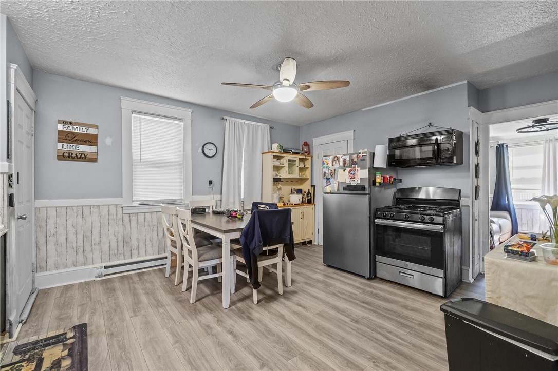 61 Robin Street Providence, RI 02908 - Photo 4 of 28 3rd Floor