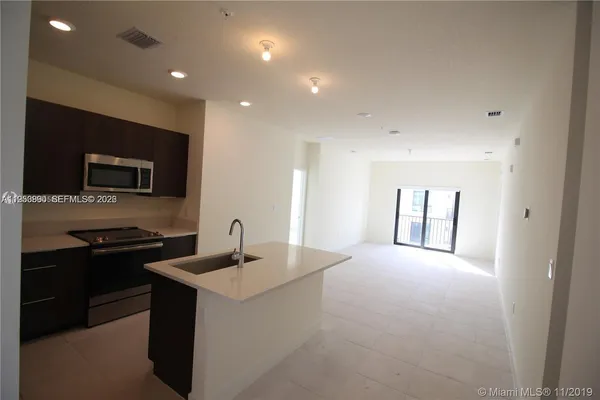 $3,100 | 4745 Northwest 84th Court, Unit 48, Doral, FL 33166