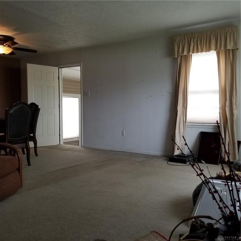 5781 Springboro Dayton, OH 45449 - Photo 5 of 9