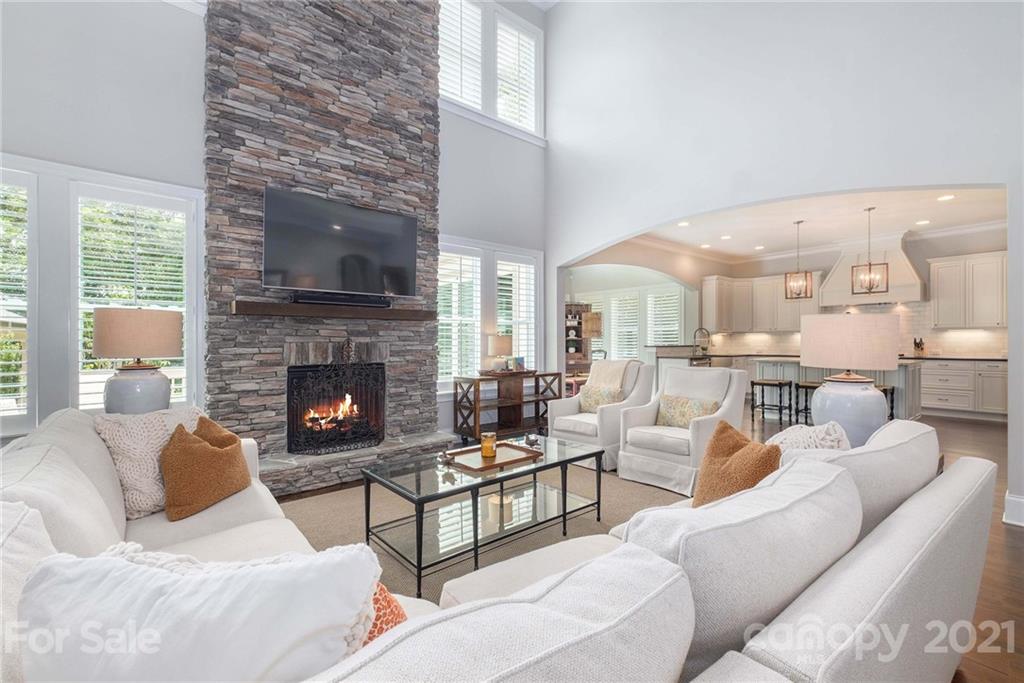 414 South Sharon Amity Road Charlotte, NC 28211 - Photo 12 of 34 Gallery Image 12