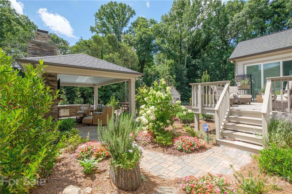 414 South Sharon Amity Road Charlotte, NC 28211 - Photo 25 of 34 Gallery Image 25