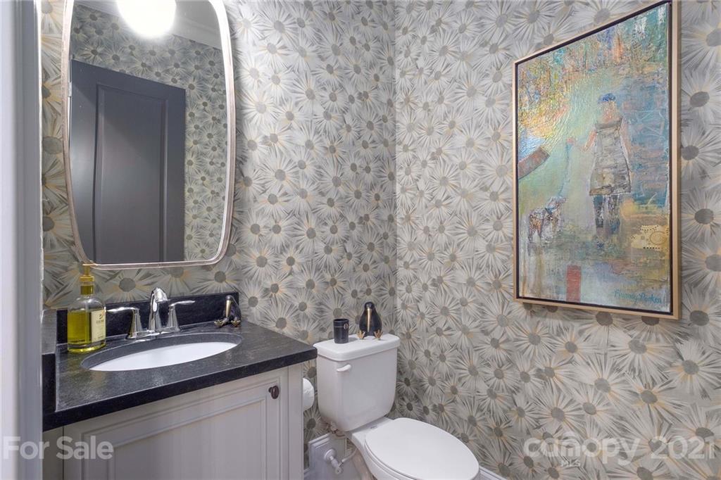 414 South Sharon Amity Road Charlotte, NC 28211 - Photo 10 of 34 Gallery Image 10
