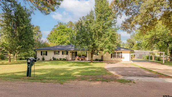 $314,500 | 400 Crestview, Hughes Springs, TX 75656