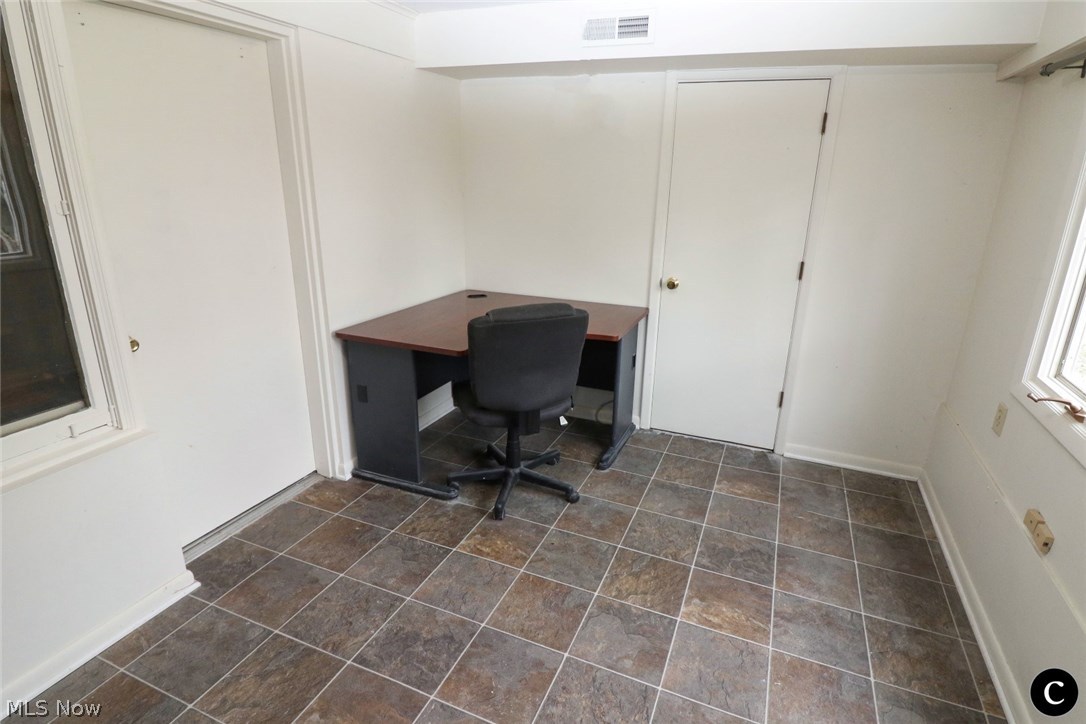 35800 Ridge Road Willoughby, OH 44094 - Photo 18 of 23 Gallery Image 18