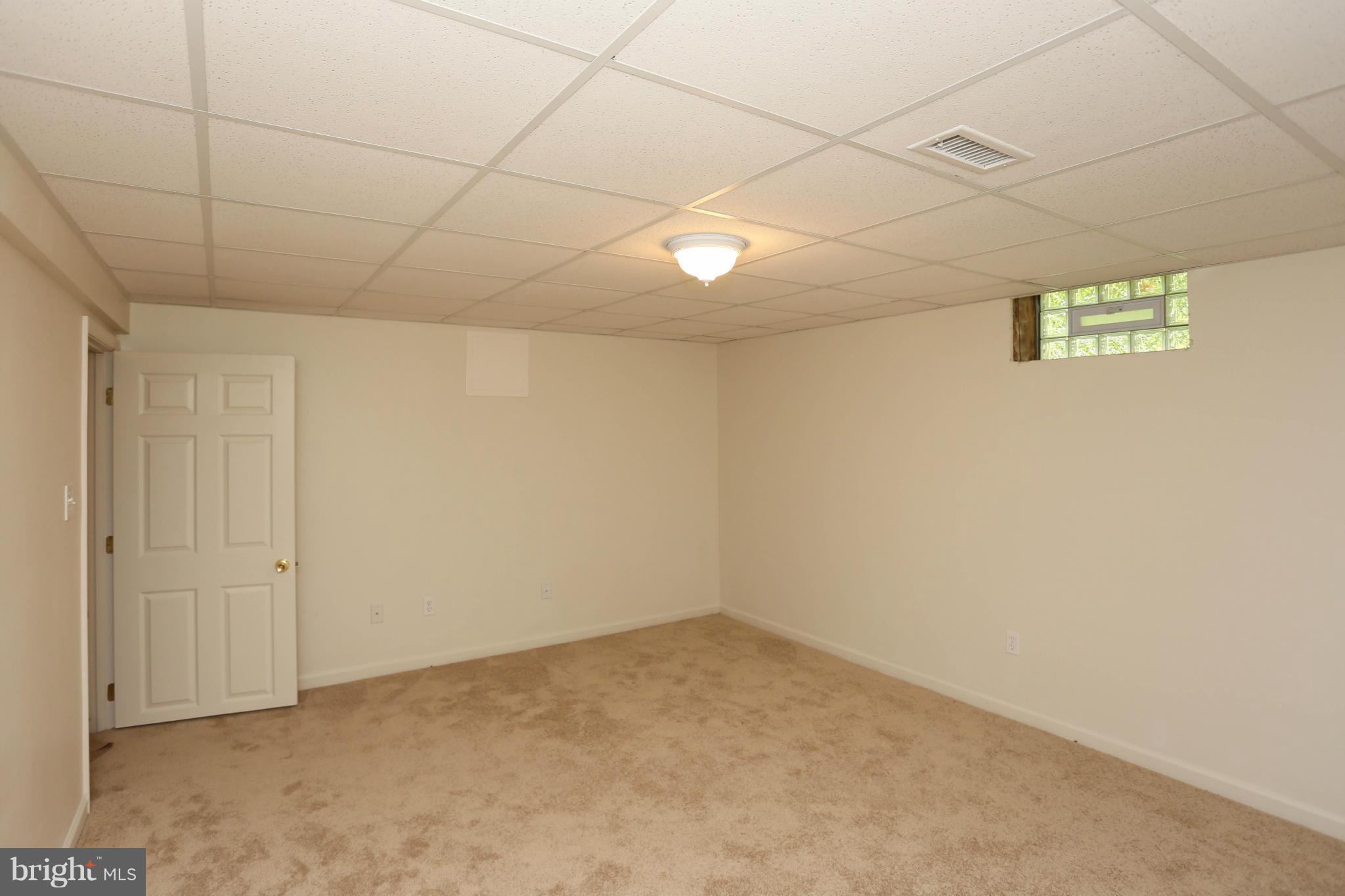 4202 Fordleigh Road Baltimore, MD 21215 - Photo 20 of 25 Bedroom