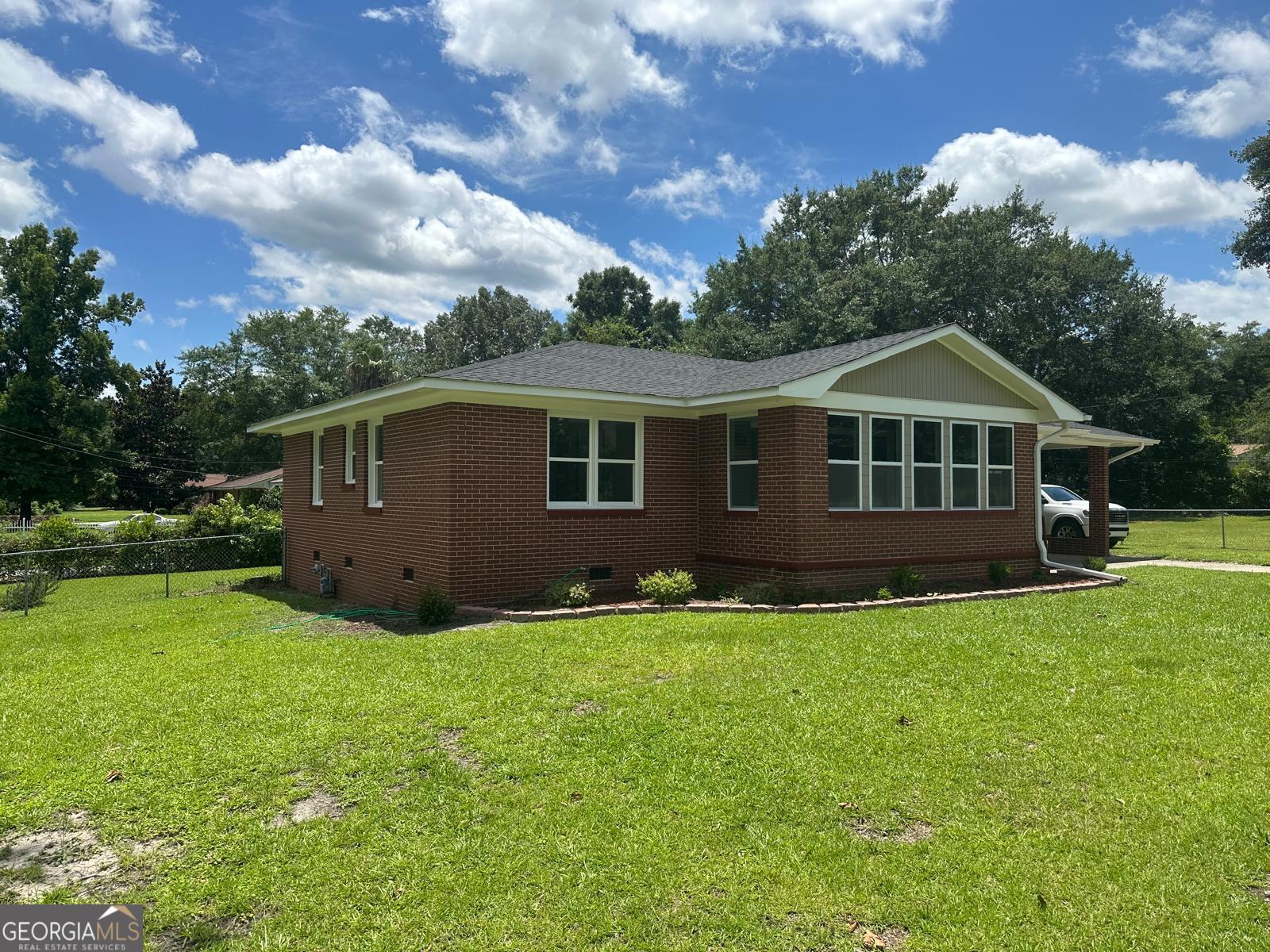 1300 Stonewall Street Dublin, GA 31021 - Photo 2 of 50