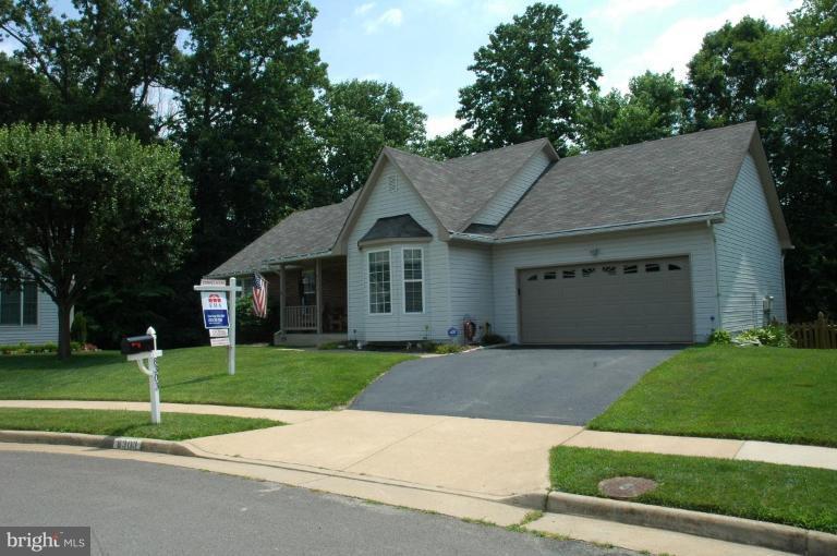 8303 Southstream Run Springfield, VA 22153 - Photo 1 of 30 Exterior (Main)