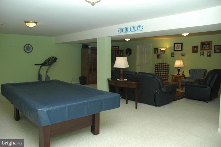 8303 Southstream Run Springfield, VA 22153 - Photo 2 of 30 Family Room