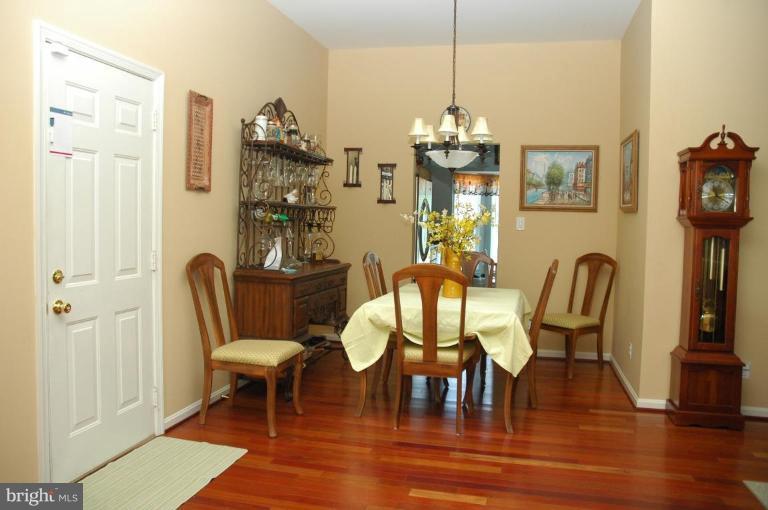 8303 Southstream Run Springfield, VA 22153 - Photo 13 of 30 Dining Room