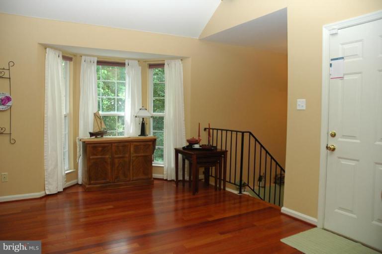8303 Southstream Run Springfield, VA 22153 - Photo 16 of 30 Dining Area