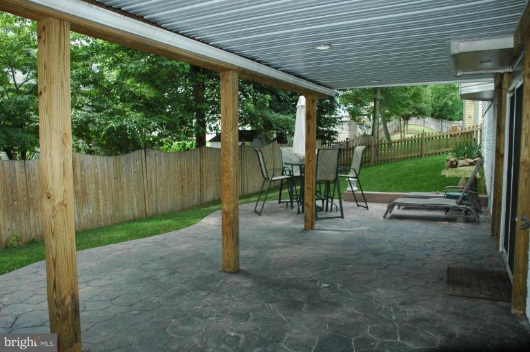8303 Southstream Run Springfield, VA 22153 - Photo 9 of 30 Patio