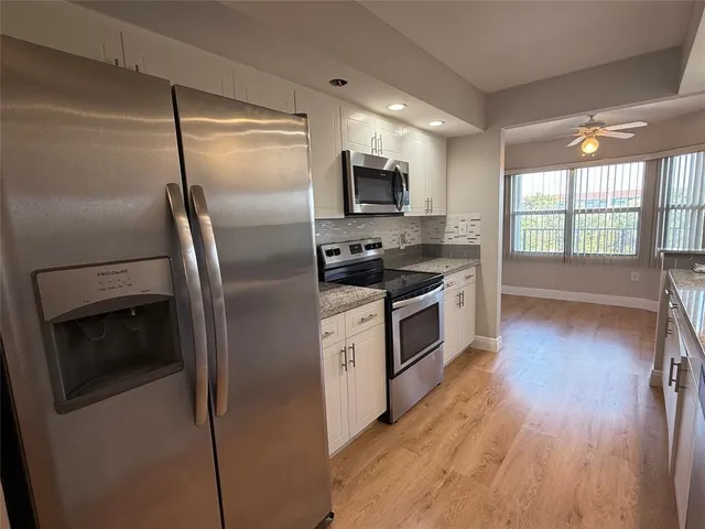 $2,300 | 550 Southwest 137th Avenue, Unit 312L, Pembroke Pines, FL 33027