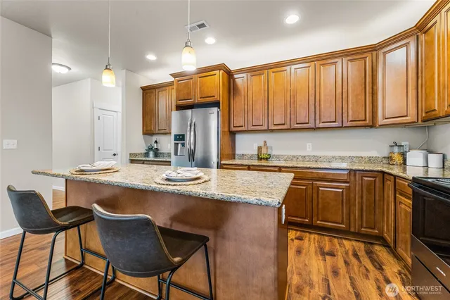 $595,000 | 580 Eatonville Highway East, Eatonville, WA 98328