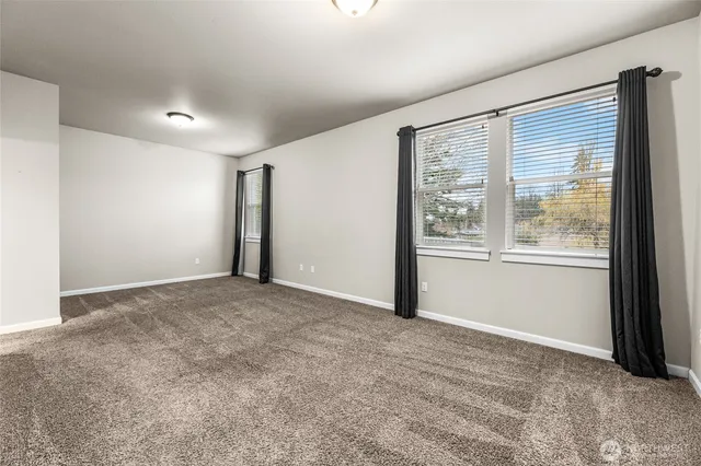 $595,000 | 580 Eatonville Highway East, Eatonville, WA 98328