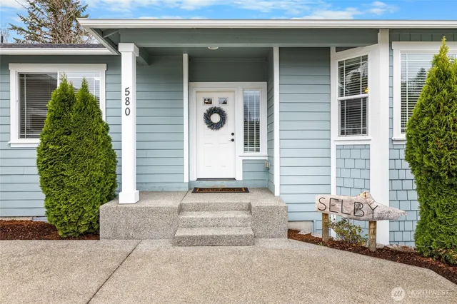 $595,000 | 580 Eatonville Highway East, Eatonville, WA 98328