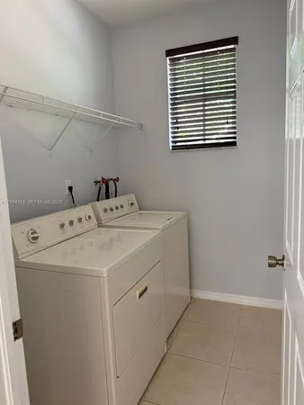 $3,200 | 15274 Southwest 30th Terrace, Miami, FL 33185