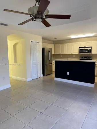 $3,200 | 15274 Southwest 30th Terrace, Miami, FL 33185