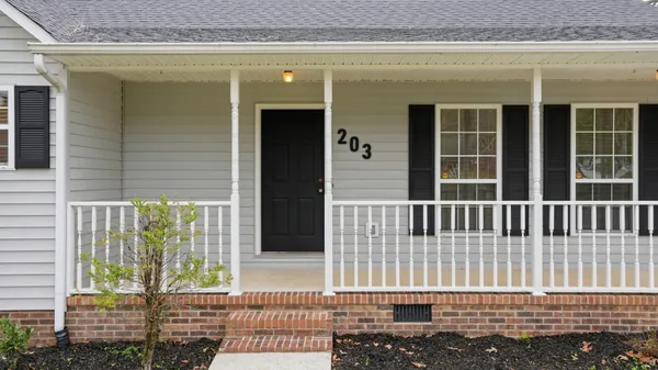 $325,000 | 203 Marks Avenue, Tullahoma, TN 37388