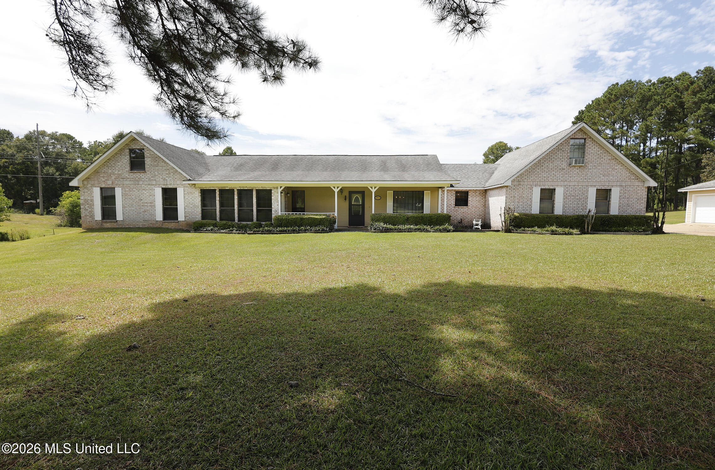 1057 Cole Thomas Road McComb, MS 39648 - Photo 1 of 65 _JCS0547