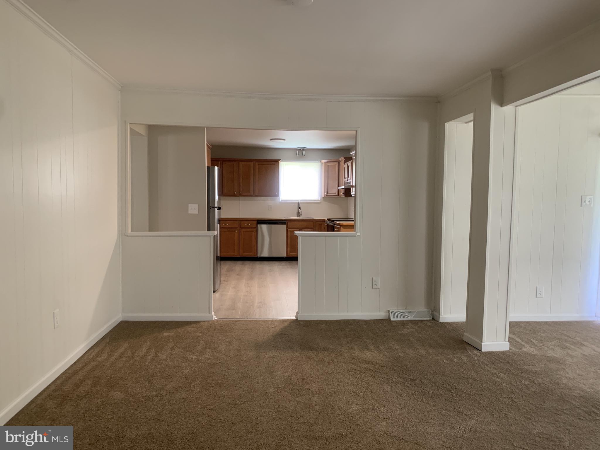 517 Garrick Road Hockessin, DE 19707 - Photo 22 of 45 Family room