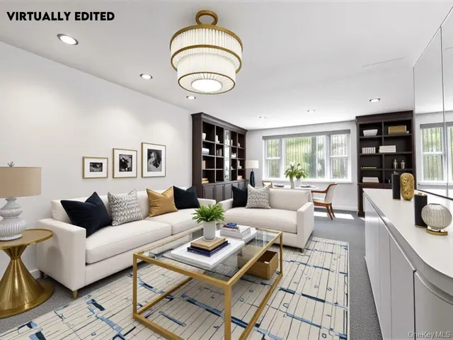 $399,000 | 25 Chapel Place, Unit 2D, Great Neck, NY 11021