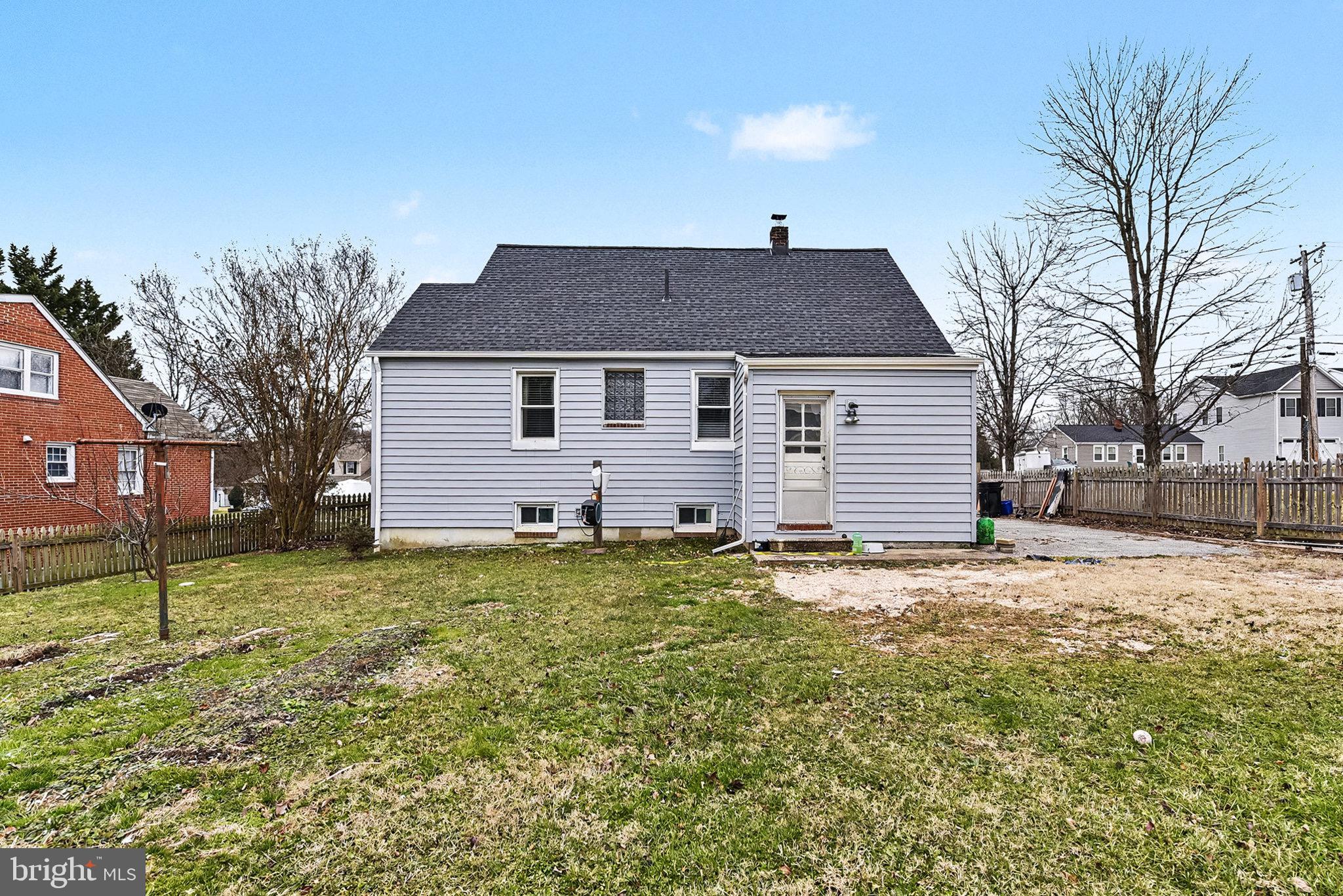 4818 Ridge Road Rosedale, MD 21237 - Photo 25 of 30 a backyard of a house