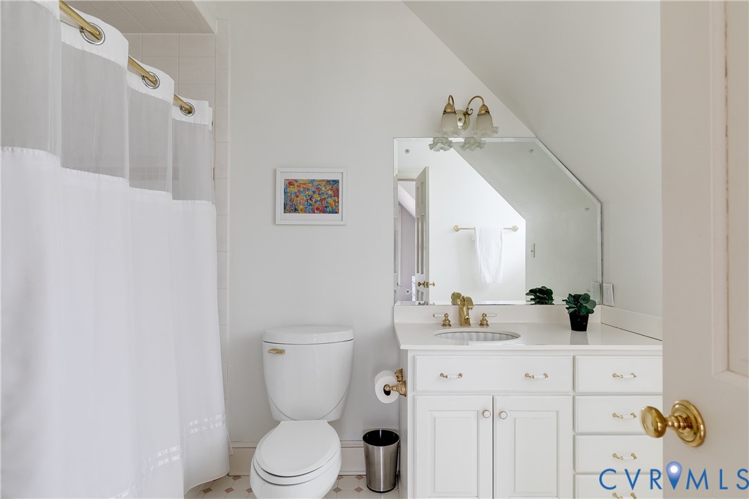 1281 Shallow Well Road Manakin-Sabot, VA 23103 - Photo 40 of 67 Back bedroom suite bath with tub shower.