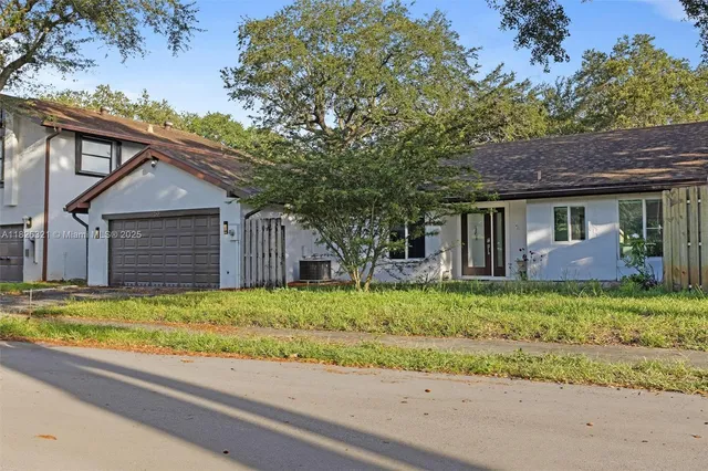 $617,000 | 50 Forest Circle, Cooper City, FL 33026