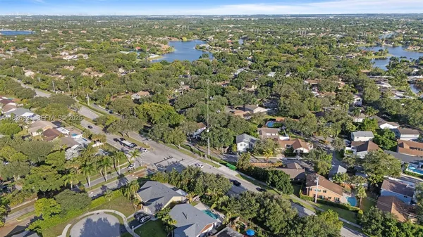 $617,000 | 50 Forest Circle, Cooper City, FL 33026