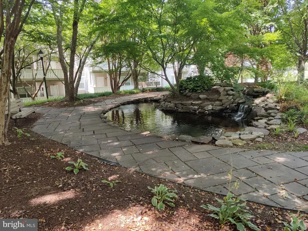 $2,450 | 14322 Climbing Rose Way, Unit 301, Centreville, VA 20121