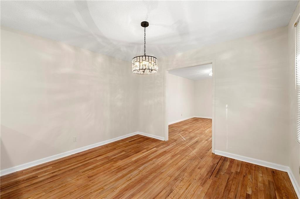 552 Duke Drive Marietta, GA 30066 - Photo 11 of 20