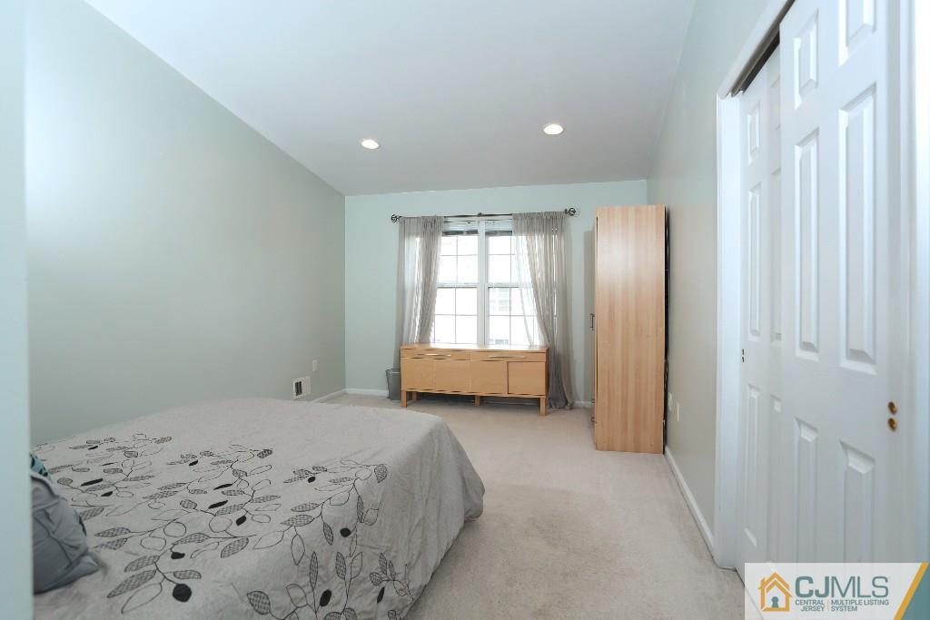5 Rondell Lane Old Bridge, NJ 08879 - Photo 14 of 25 Gallery Image 14