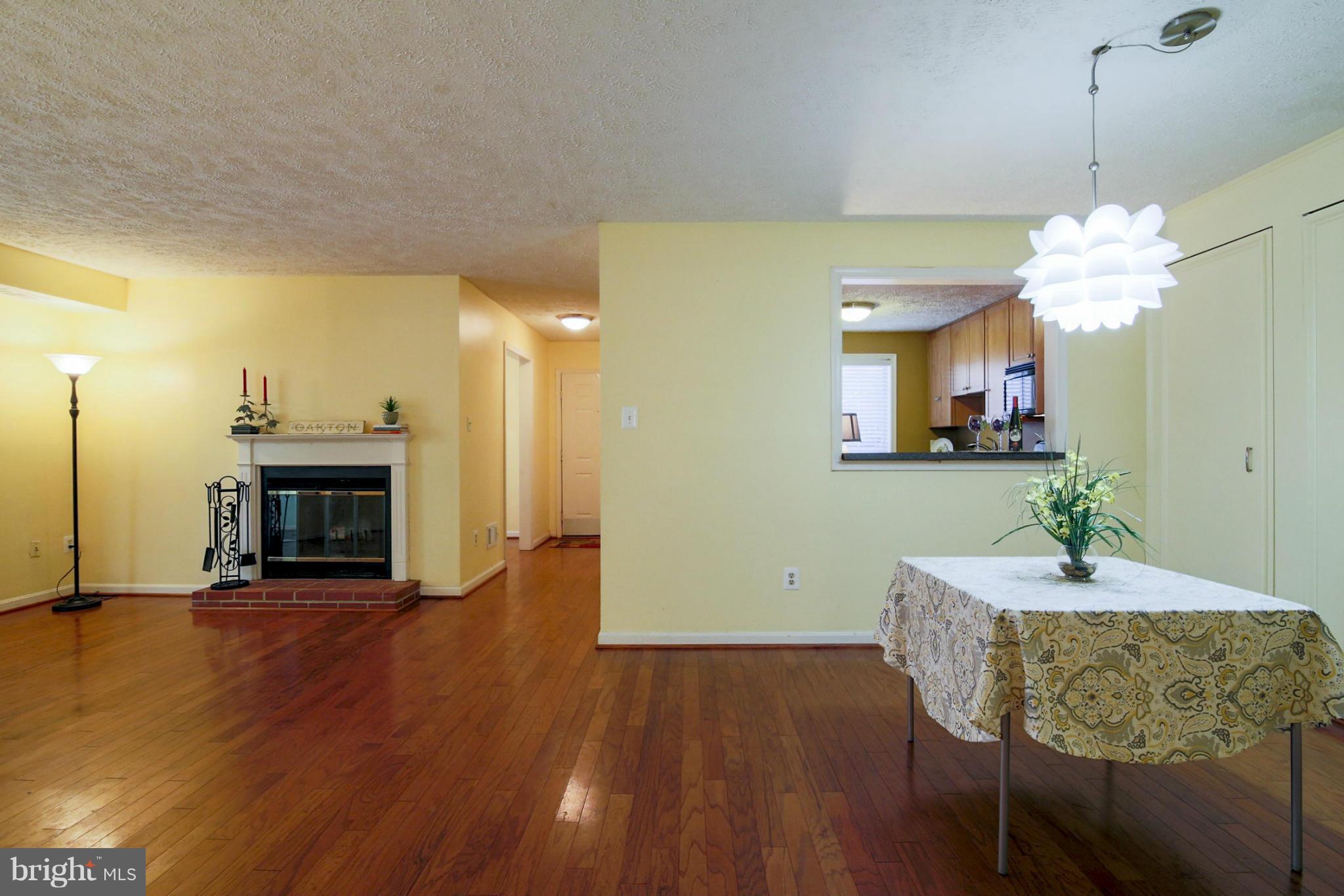 10153 Oakton Terrace Road, Unit 10153 Oakton, VA 22124 - Photo 8 of 23 Dining Room