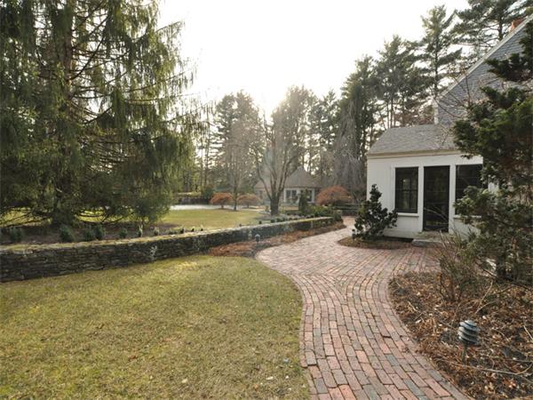 180 Oxbow Road Wayland, MA 01778 - Photo 23 of 27