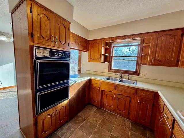 $200,000 | 806 East Market Street, Warrensburg, MO 64093