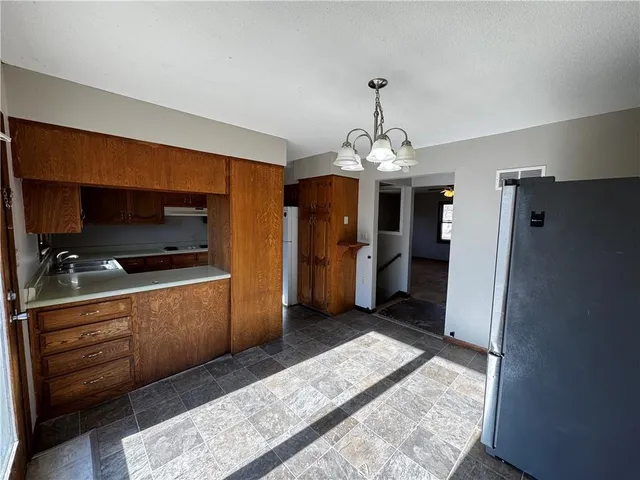 $200,000 | 806 East Market Street, Warrensburg, MO 64093