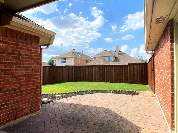 $2,500 | 9900 Buckingham Lane, Frisco, TX 75035
