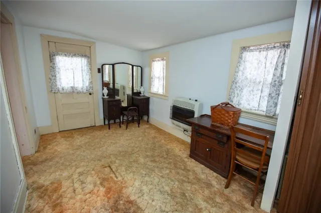 $699,000 | 195 West W Railroad Road, Sycamore, PA 15364